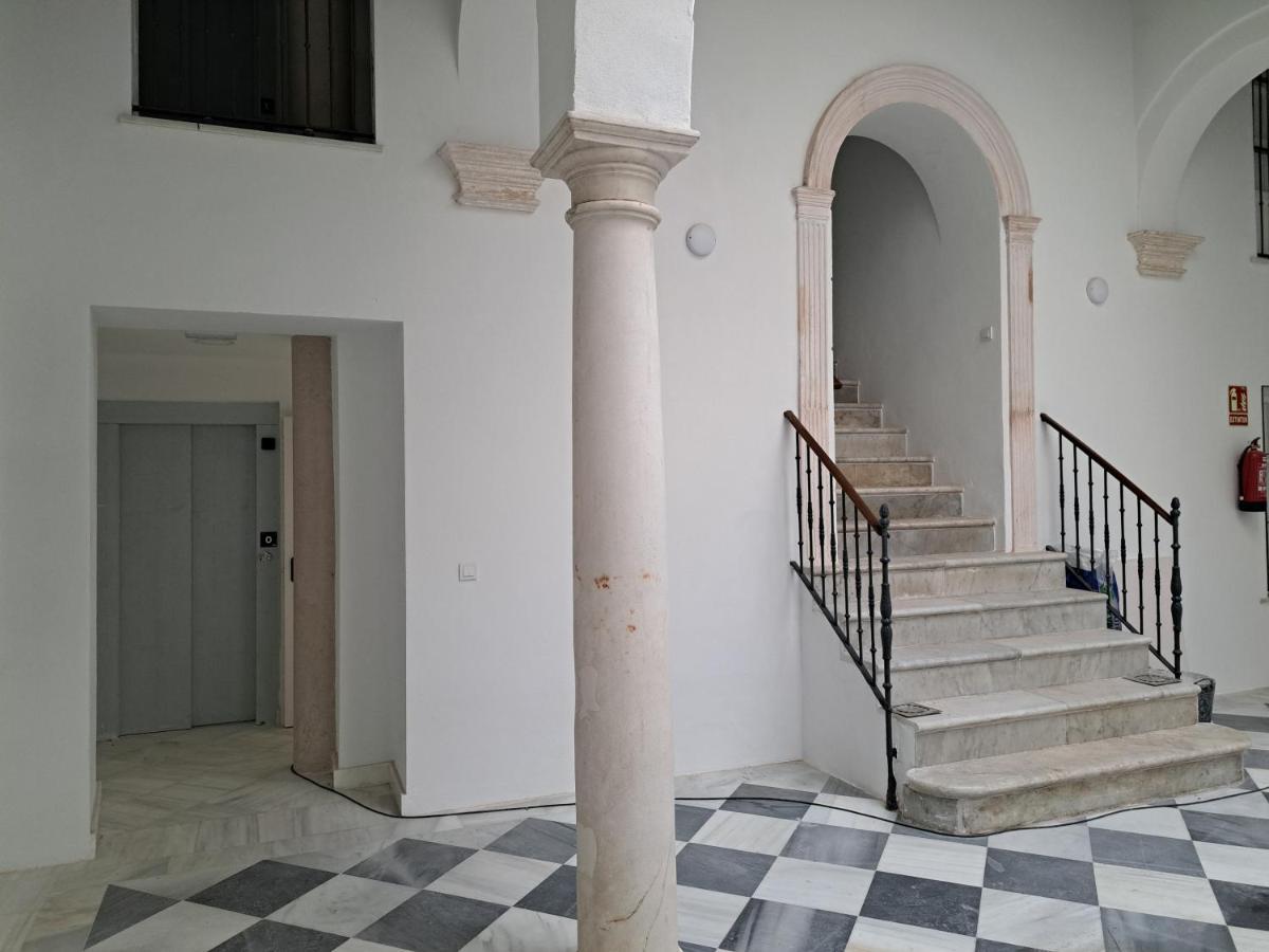 אל פוארטו דה סנטה מריה Apartamento Duplex Casa Palacio Rehabilitado Centro El Puerto מראה חיצוני תמונה